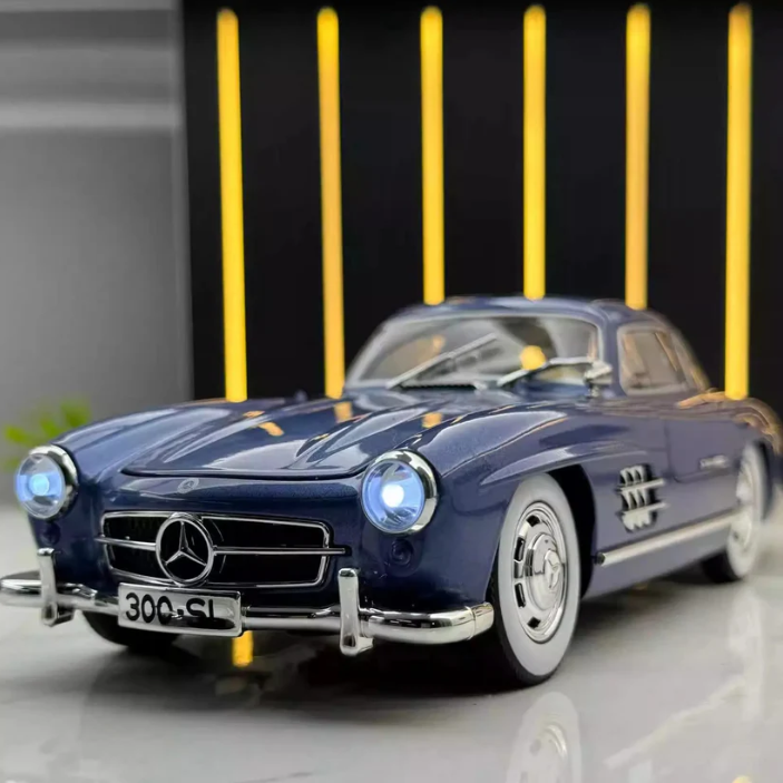 Miniature Mercedes 300sl – Puissance et Luxe à l’Ivoirienne.